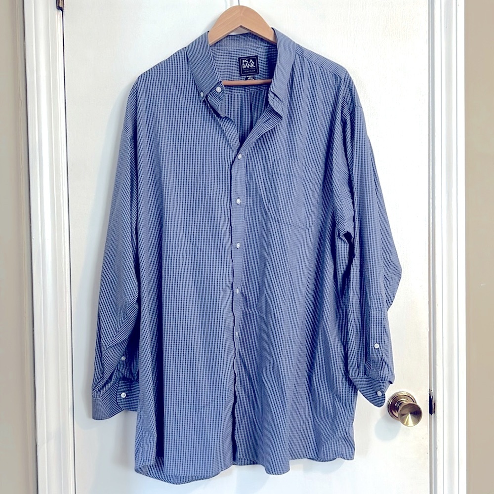 Men’s Jos A Bank Traveler dress shirt, blue/white checked. Size 18 1/2-35